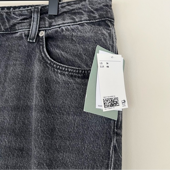 H&M Women’s Tapered Dark Denim Jeans - Picture 7 of 9